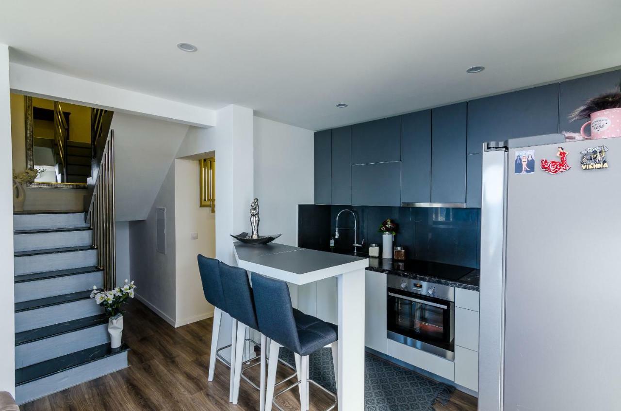 Superior Apartment Nike Mlini Luaran gambar
