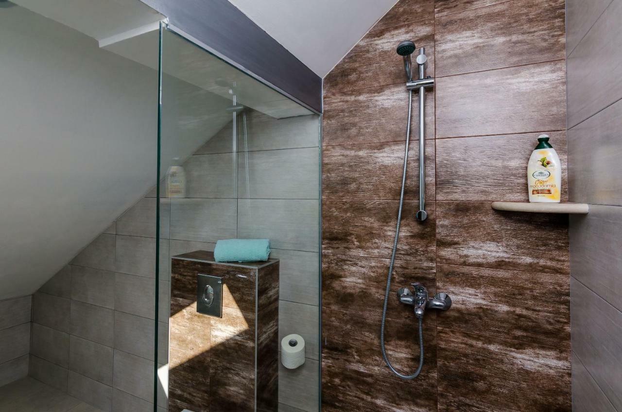 Superior Apartment Nike Mlini Luaran gambar