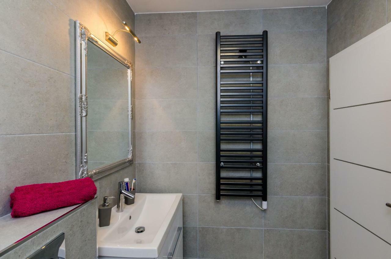 Superior Apartment Nike Mlini Luaran gambar